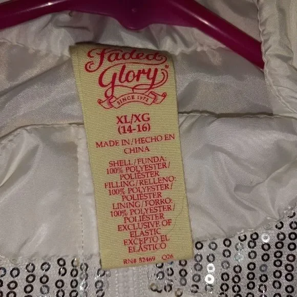 FADED GLORY WHITE SEQUENCED PUFFER VEST - Picture 4 of 4